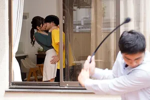 Bố xxx bạn gái của con trai trong chuyến đi nghỉ dưỡng gia đình vì muốn sớm có cháu