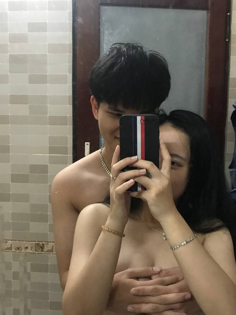Rất đẹp! Người mẫu Mila Azul thủ dâm ngoài trời! !